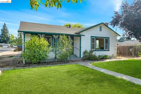 Exterior - 3742 Walnut Ave, Concord, CA 94519 photo 3 of 9