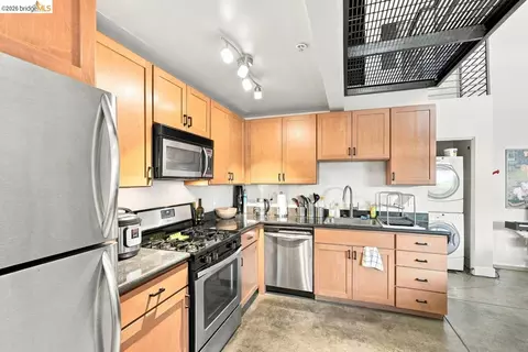 Kitchen - 675 8th St #3, Oakland, CA 94607 photo 3 of 3
