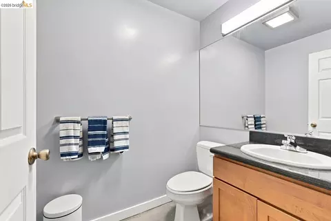 Bath - 675 8th St #3, Oakland, CA 94607 photo 2 of 2