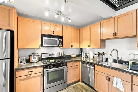 Kitchen - 675 8th St #3, Oakland, CA 94607 photo 2 of 3
