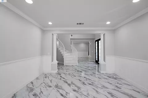 Entry Way - 321 Myrtle Ln, Oakley, CA 94561 photo 9 of 9