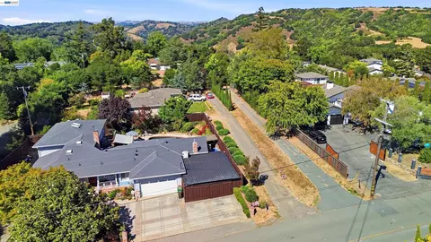 View/Area - 4618 Ewing Rd, Castro Valley, CA 94546 photo 2 of 25