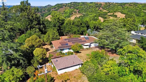 View/Area - 4618 Ewing Rd, Castro Valley, CA 94546 photo 4 of 25