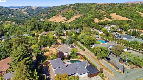 View/Area - 4618 Ewing Rd, Castro Valley, CA 94546 photo 8 of 25