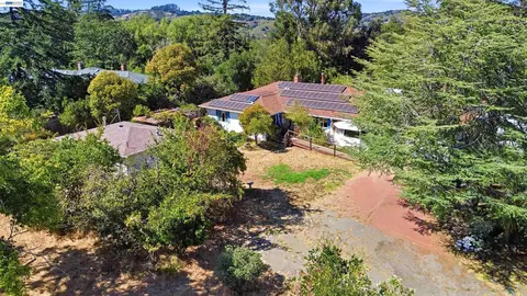 Other - 4618 Ewing Rd, Castro Valley, CA 94546 photo 3 of 4