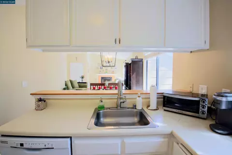 Kitchen - 444 Mill Rd, Martinez, CA 94553 photo 3 of 3