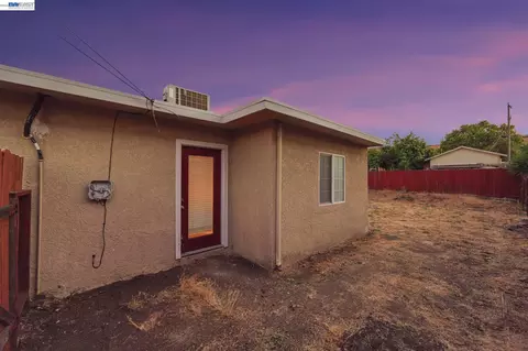 Exterior - 4262 Arthur Rd, Martinez, CA 94553 photo 5 of 9