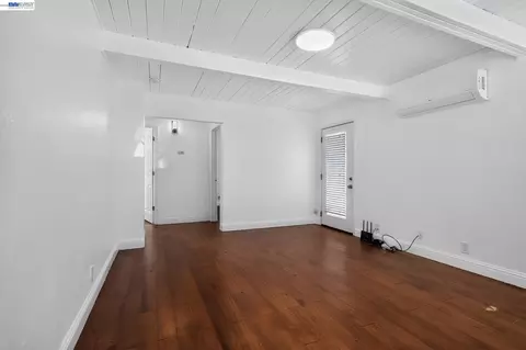 Living - 4262 Arthur Rd, Martinez, CA 94553 photo 1 of 4