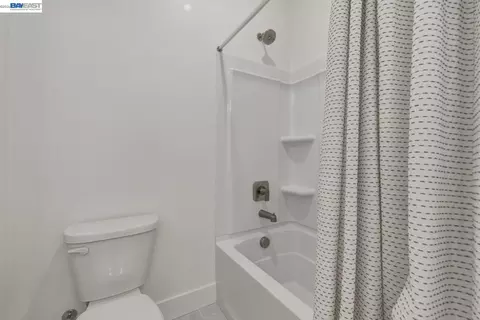 Bath - 385 Ramos Ranch Rd, Oakley, CA 94561 photo 4 of 4