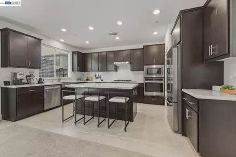 Kitchen - 385 Ramos Ranch Rd, Oakley, CA 94561 photo 1 of 4