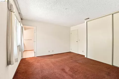 Bedroom - 280 Pamela Ct, Vallejo, CA 94589 photo 4 of 5