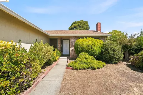 Exterior - 280 Pamela Ct, Vallejo, CA 94589 photo 2 of 10