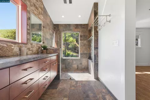 Bath - 9530 Morgan Territory Rd, Livermore, CA 94551 photo 2 of 5