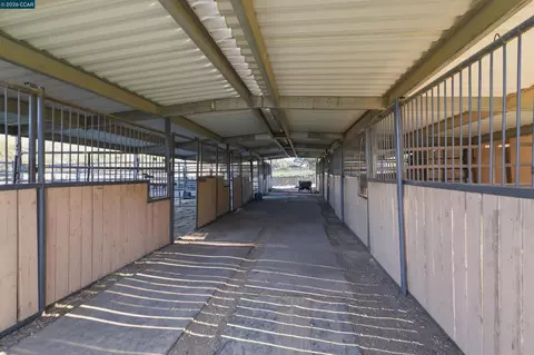 Entry Way - 9530 Morgan Territory Rd, Livermore, CA 94551 photo 4 of 4
