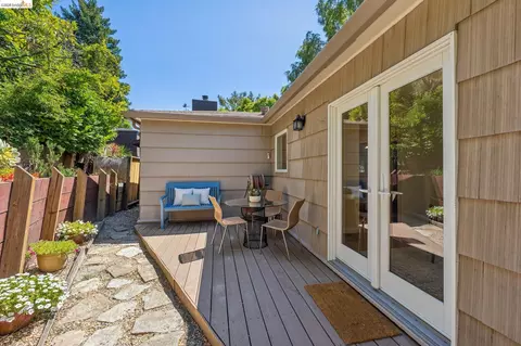 Exterior - 66 Arlington Ct, Kensington, CA 94707 photo 6 of 22