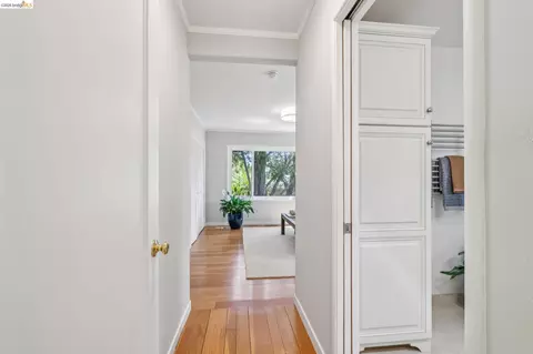 Entry Way - 66 Arlington Ct, Kensington, CA 94707 photo 1 of 2