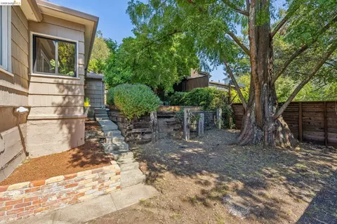 Exterior - 66 Arlington Ct, Kensington, CA 94707 photo 18 of 22