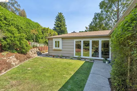 Exterior - 66 Arlington Ct, Kensington, CA 94707 photo 2 of 22