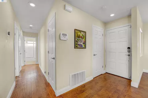 Entry Way - 2547 Silvercrest Ct, Pinole, CA 94564 photo 3 of 3