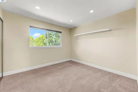 Bedroom - 2547 Silvercrest Ct, Pinole, CA 94564 photo 10 of 11