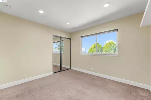Bedroom - 2547 Silvercrest Ct, Pinole, CA 94564 photo 11 of 11