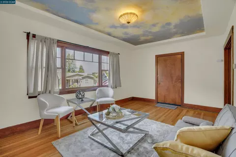 Living - 10 Green St, Martinez, CA 94553 photo 1 of 1