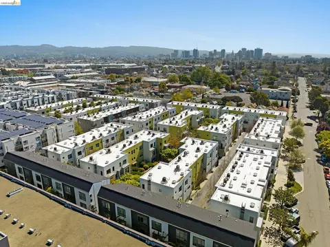 View/Area - 1780 12th St, Oakland, CA 94607 photo 9 of 9