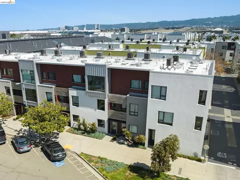 View/Area - 1780 12th St, Oakland, CA 94607 photo 3 of 9