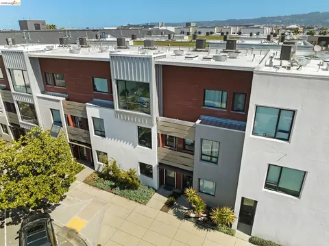 View/Area - 1780 12th St, Oakland, CA 94607 photo 2 of 9
