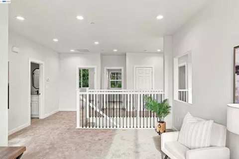 Entry Way - 2722 Cowell Rd, Concord, CA 94518 photo 6 of 7