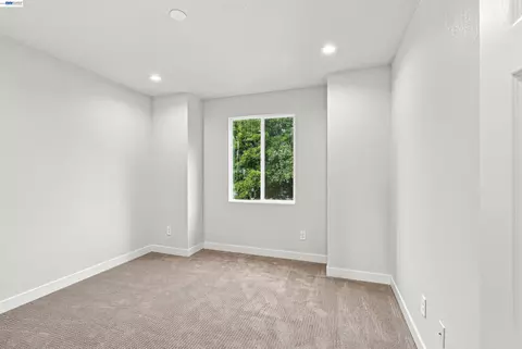 Bedroom - 2722 Cowell Rd, Concord, CA 94518 photo 5 of 8
