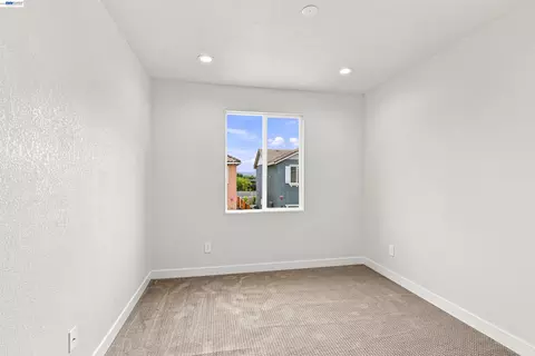 Bedroom - 2722 Cowell Rd, Concord, CA 94518 photo 3 of 8