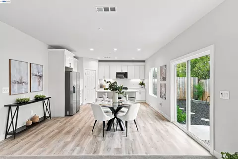 Dining - 2722 Cowell Rd, Concord, CA 94518 photo 1 of 1