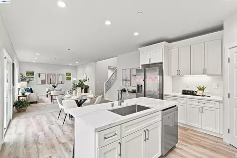 Kitchen - 2722 Cowell Rd, Concord, CA 94518 photo 3 of 3