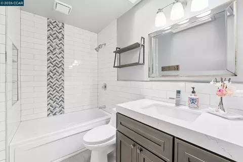 Bath - 4475 Barberry, Concord, CA 94521 photo 2 of 5