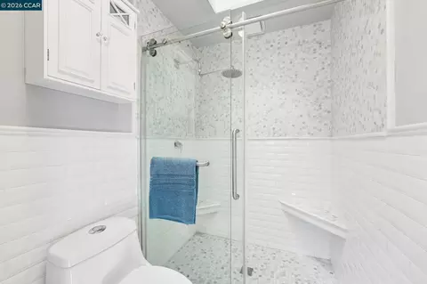 Bath - 4475 Barberry, Concord, CA 94521 photo 5 of 5