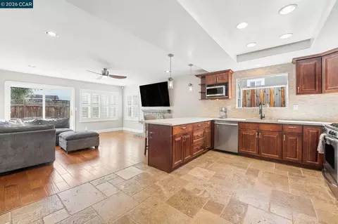 Kitchen - 4475 Barberry, Concord, CA 94521 photo 4 of 8