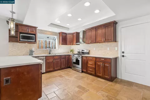 Kitchen - 4475 Barberry, Concord, CA 94521 photo 5 of 8