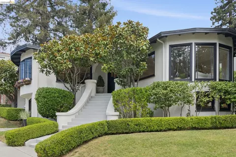 1115 Harvard Rd, Piedmont, CA 94610