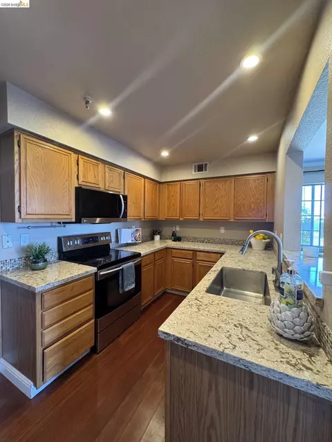 Kitchen - 3623 Wells Rd, Oakley, CA 94561 photo 2 of 8