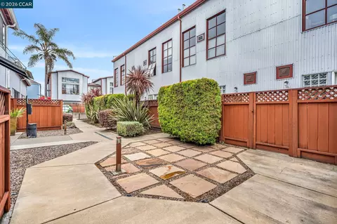 3116 Adeline St #110, Oakland, CA 94608