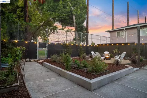 Exterior - 3257 Central Ave, Alameda, CA 94501 photo 16 of 18