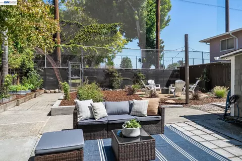 Exterior - 3257 Central Ave, Alameda, CA 94501 photo 12 of 18