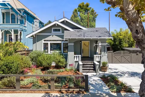 Exterior - 3257 Central Ave, Alameda, CA 94501 photo 3 of 18