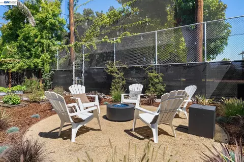 Exterior - 3257 Central Ave, Alameda, CA 94501 photo 13 of 18