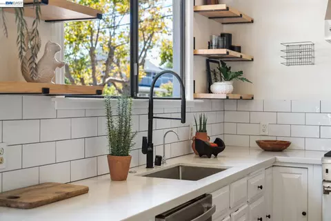Kitchen - 3257 Central Ave, Alameda, CA 94501 photo 2 of 6