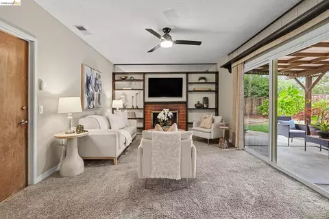 Living - 4847 Beckham Ct, Concord, CA 94521 photo 4 of 4