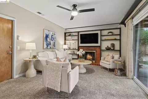 Living - 4847 Beckham Ct, Concord, CA 94521 photo 3 of 4