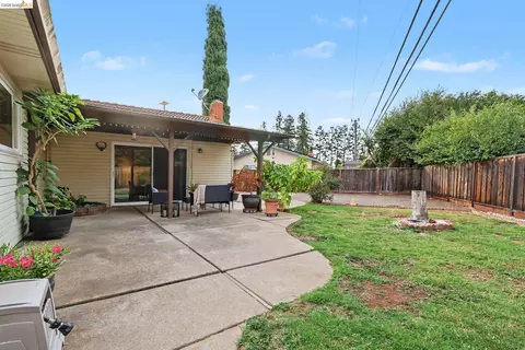 Exterior - 4847 Beckham Ct, Concord, CA 94521 photo 2 of 7