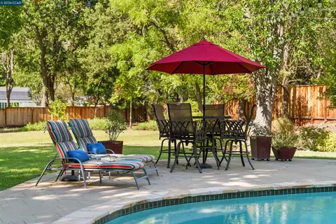 Exterior - 2065 Diablo Rd, Danville, CA 94506 photo 4 of 5